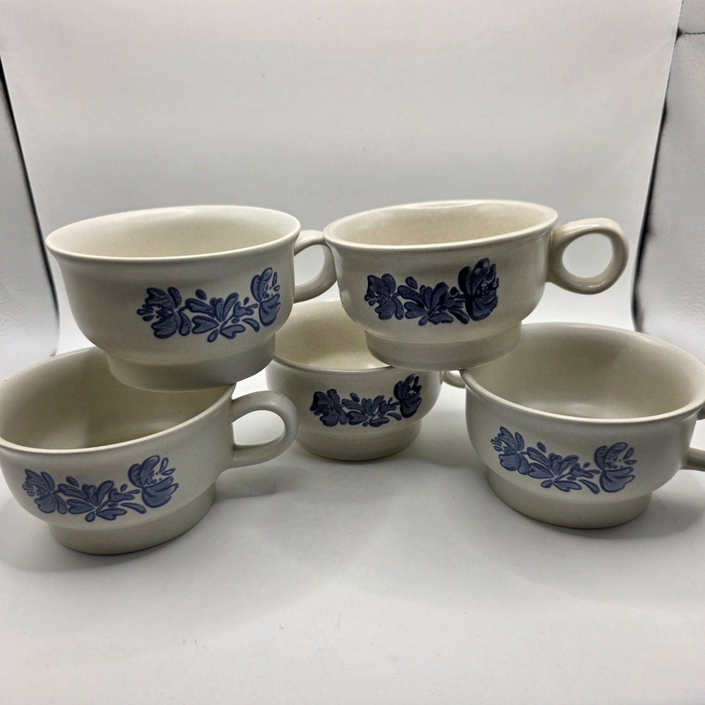 Pfaltzgraff Yorktowne Blue Floral Stoneware‎ Coffee Mugs Tea Cups Set of 5 USA